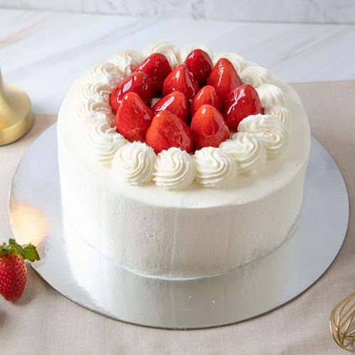 strawberry-cake-big-Strawberry_cake_4270
